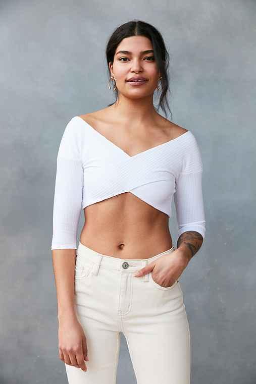 Urban Outfitters Kimchi Blue Don't Get It Twisted Cropped Top,white,l