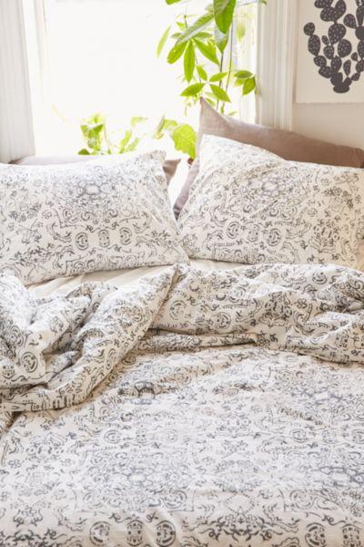 Urban Outfitters Magical Thinking Hatay Fine Line Duvet Cover