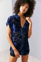 Urban Outfitters Ecote Anora Floral Burnout Velvet Button-down Shirt,blue,xs
