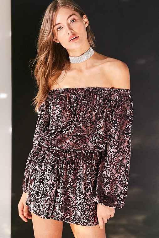 Urban Outfitters Ecote Burnout Velvet Off-the-shoulder Romper,mauve,m