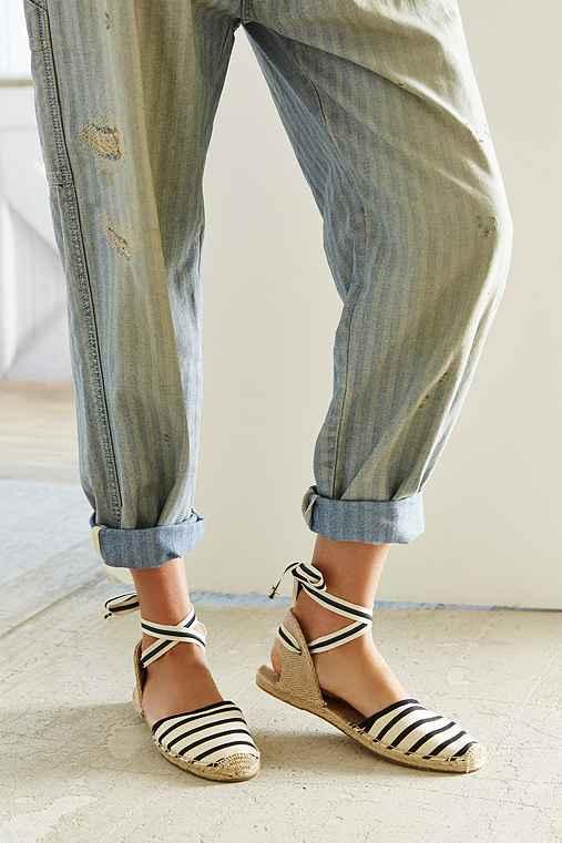 Urban Outfitters Soludos Classic Canvas Stripe Espadrille Sandal,black & White,9