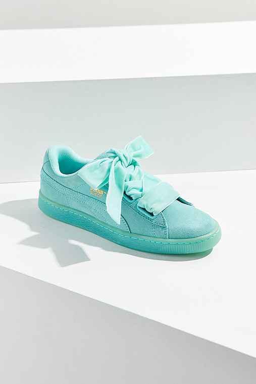 Urban Outfitters Puma Suede Heart Sneaker,mint,9