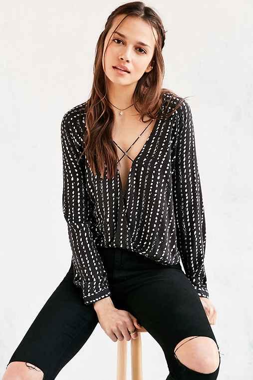 Urban Outfitters Silence + Noise Mayfair Plunge Surplice Top,black Multi,xs