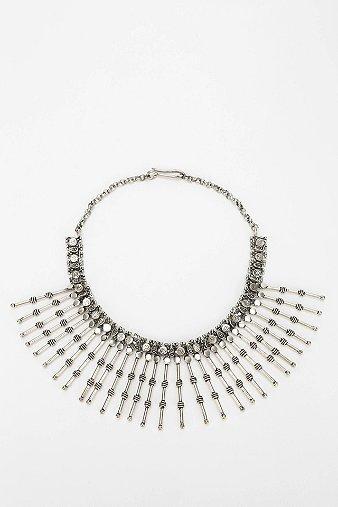 Barbed-spikes Bib Necklace