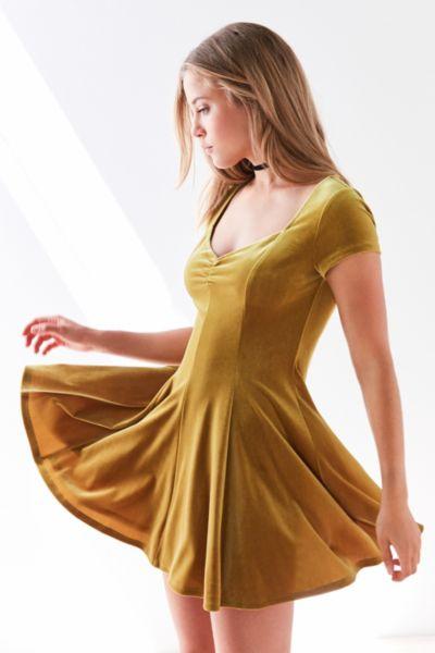 Kimchi Blue Velvet Sweetheart Mini Dress