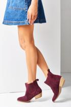 Urban Outfitters July Chelsea Boot