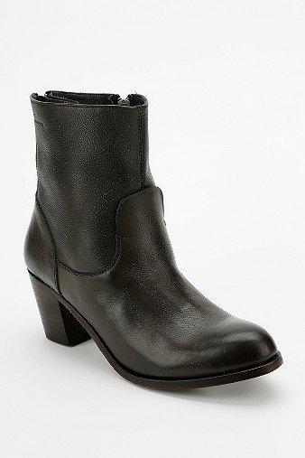 Dolce Vita Tallulah Ankle Boot
