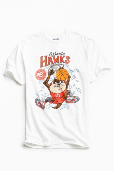 Urban Outfitters Junk Food Looney Tunes Atlanta Hawks Tee