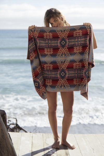 Urban Outfitters Pendleton Canyonlands Bath Towel