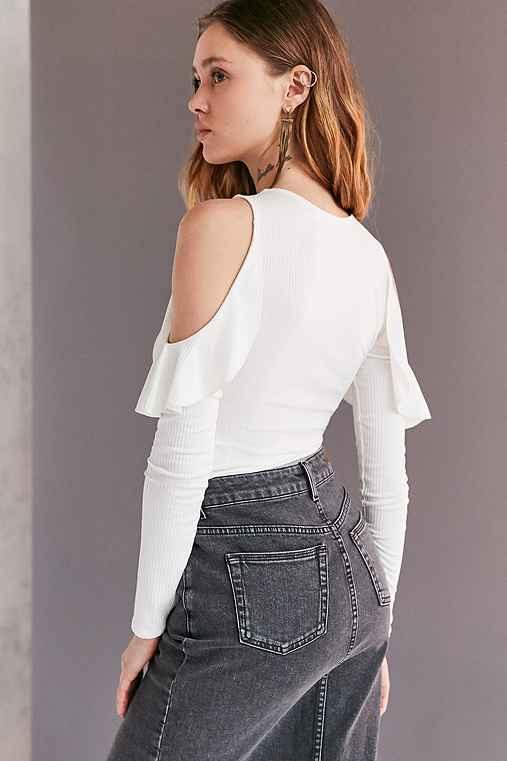 Urban Outfitters Kimchi Blue Raindrop Ruffle Cold Shoulder Top,white,s
