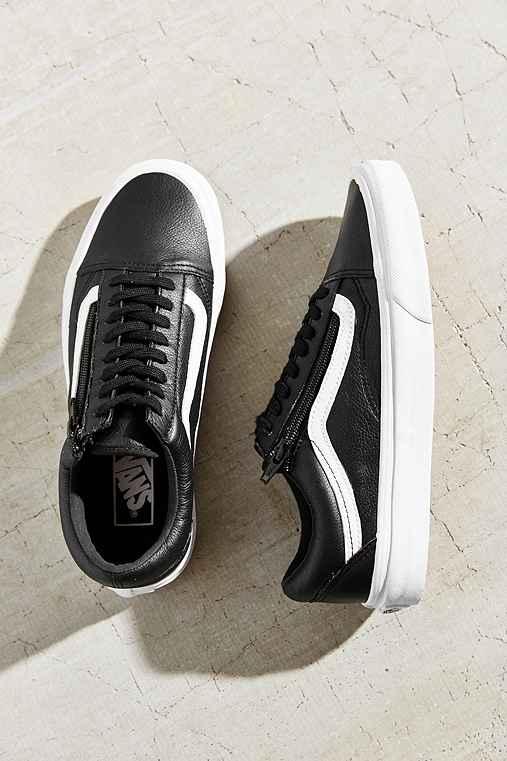 vans Leather Old School Zip Sneaker,black,w 10/m 8.5