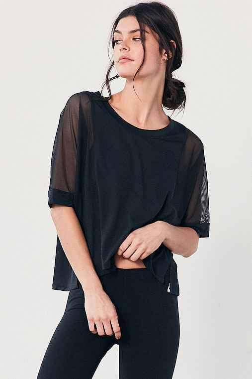 Urban Outfitters Nike Breathe Short Sleeve Training Tee,black,s