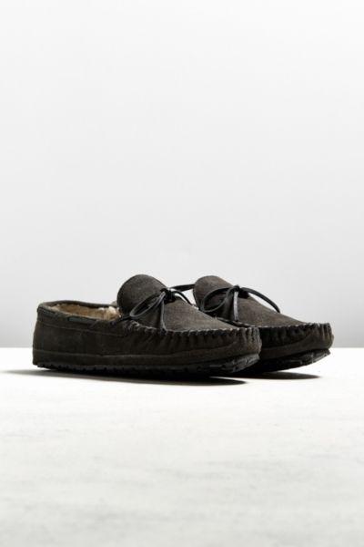 Minnetonka Casey Slipper