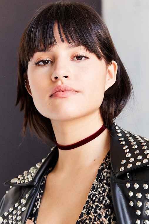 Urban Outfitters Claire Velvet Choker Necklace,maroon,one Size