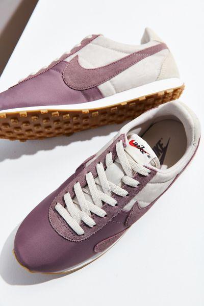 Nike Montreal Vintage Racing Sneaker