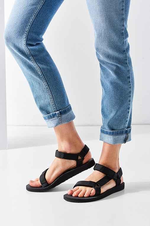 Urban Outfitters Teva Original Universal Sandal,black,9