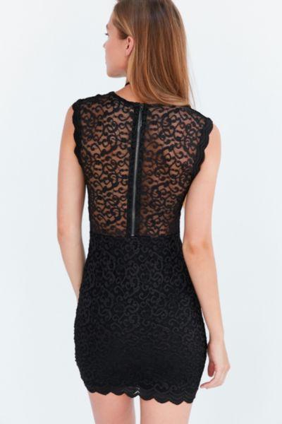 Urban Outfitters Kimchi Blue Lucinda Scalloped Lace Bodycon Mini Dress