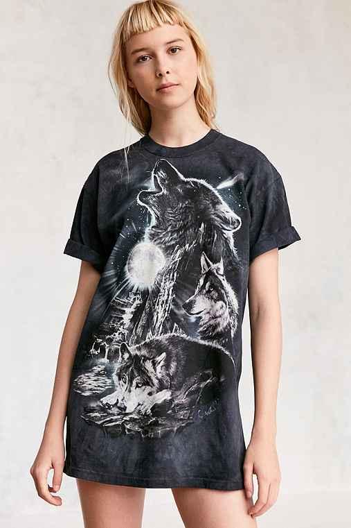 Urban Outfitters The Mountain Tie-dye Wolves Tee,navy,s