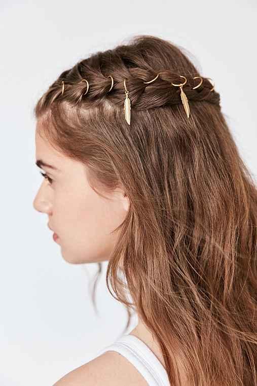 Urban Outfitters Regal Rose Faroe Feather Braid Ring Set,gold,one Size