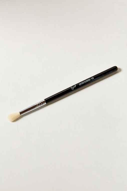 Sigma Beauty E35 Tapered Blending Brush