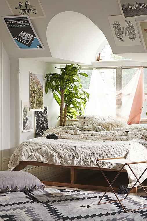 Urban Outfitters Diamond Stitch Quilt,cream,full/queen