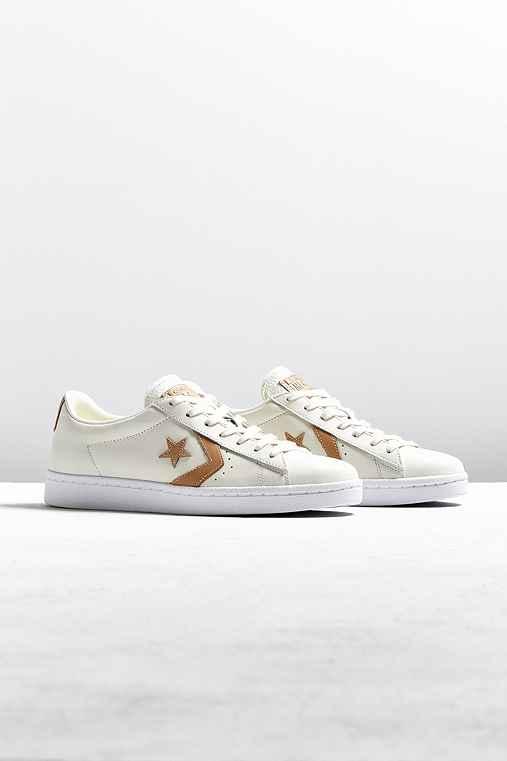 Urban Outfitters Converse Pro Leather '76 Ox Sneaker,ivory,12