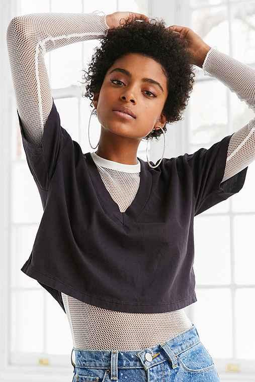 Urban Outfitters Truly Madly Deeply Cooper Crop V-neck Tee,black,l
