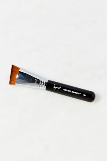 Sigma Beauty F56 Accentuate Highlight Brush
