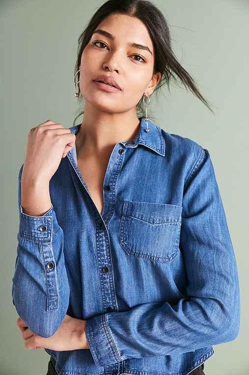 Urban Outfitters Bdg Clara Denim Button-down Shirt,tinted Denim,m