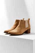 Urban Outfitters Vagabond Emira Chelsea Boot