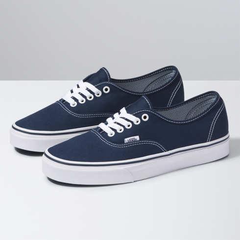 Vans Authentic Shoe (dress Blues/true White)
