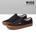 Vans Customs Black Gum Sole Authentic Wide (customs)