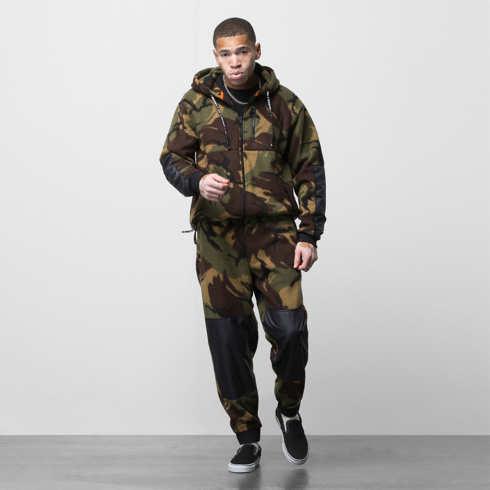 Vans X R Burn Relaxed Fleece Pant (camo)