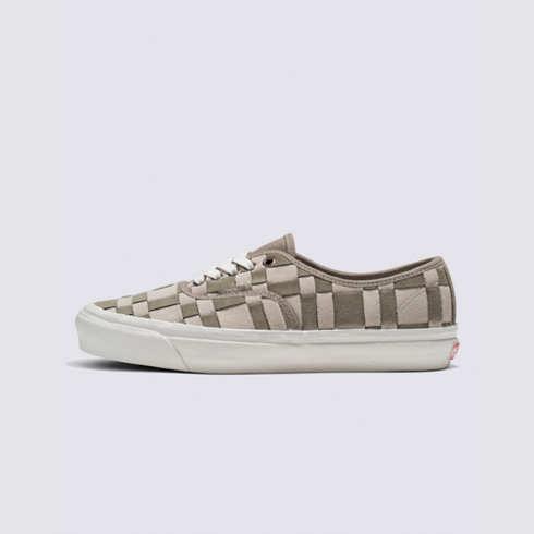 Vans Woven Check Authentic 44 Dx Shoe (brown/khaki)