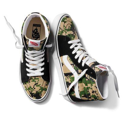 Vans Customs Pixel Camo Sk8-hi (customs)