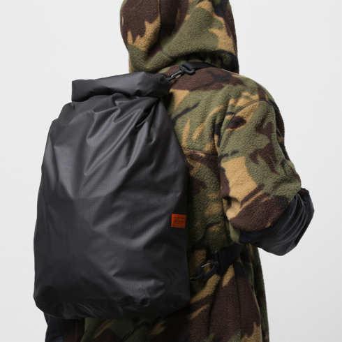 Vans X R Burn Rolltop Backpack (black)