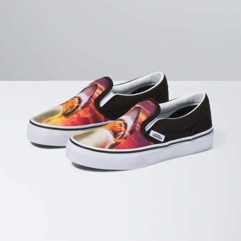 Vans Kids Shark Sunset Classic Slip-on (black/true White)