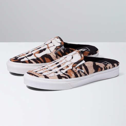Vans Classic Slip-on Mule Shoe (hazy Bones Blanc De Blanc)