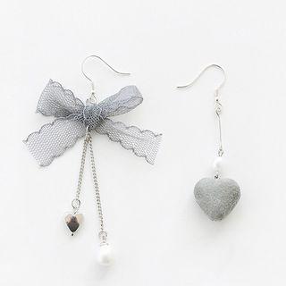 Non-matching Lace Heart Drop Earring