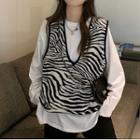 Long Sleeve Plain T-shirt / Zebra Pattern Knit Vest