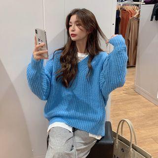 V-neck Sweater / Long-sleeve Slit T-shirt