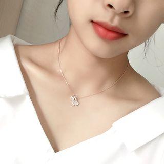 925 Sterling Silver Shell Leaf Pendant Necklace