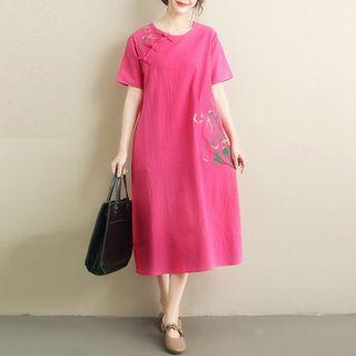 Flower Embroidered Short-sleeve Midi Shift Dress