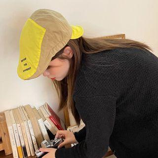 Lettering Embroidered Two-tone Flat Cap