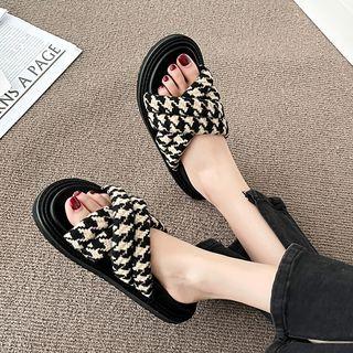 Houndstooth Cross Strap Sandals