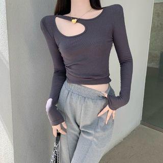 Long-sleeve Cut-out Top / Straight-leg Sweatpants
