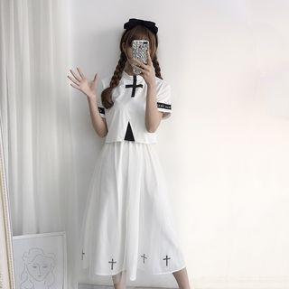 Lettering Contrast Trim Short-sleeve T-shirt / Mesh Overlay A-line Skirt / Set