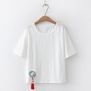 Long-sleeve / Short-sleeve Tassel Accent T-shirt