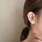 Leaf Stud Earring 01 - Stud Earring - 1 Pair - Silver Stud - White - One Size