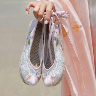 Hanfu Embroidered Flats